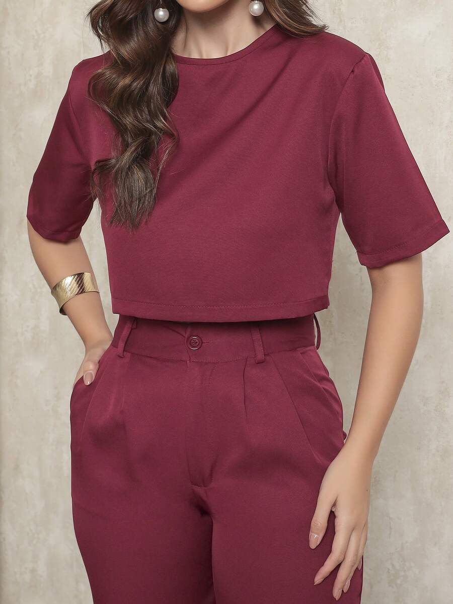 Conjunto Feminino de Alfaitaria
