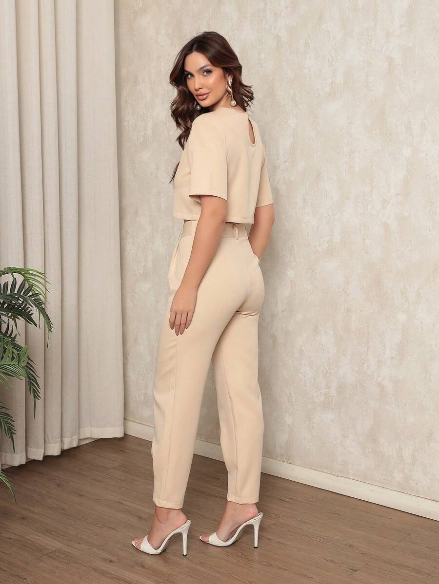 Conjunto Feminino de Alfaitaria