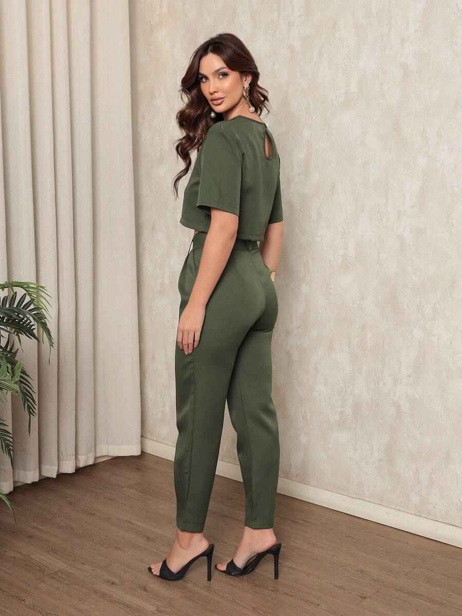 Conjunto Feminino de Alfaitaria